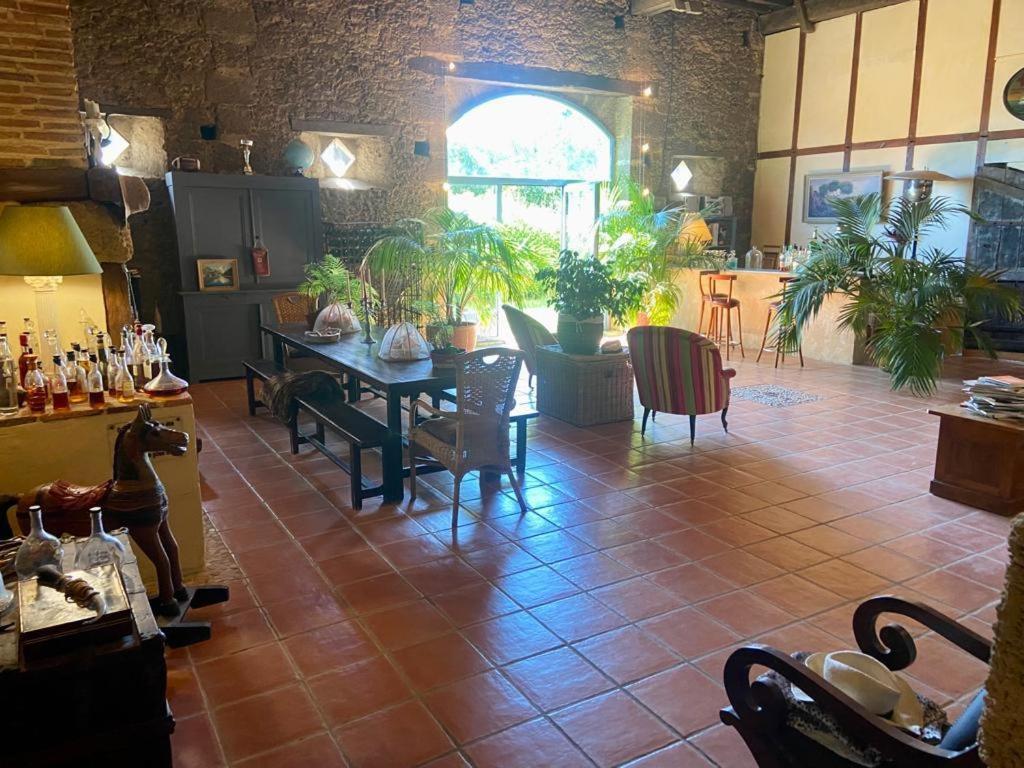 Maison D'Hotes Le Chai D'Armagnac Monguilhem Luaran gambar