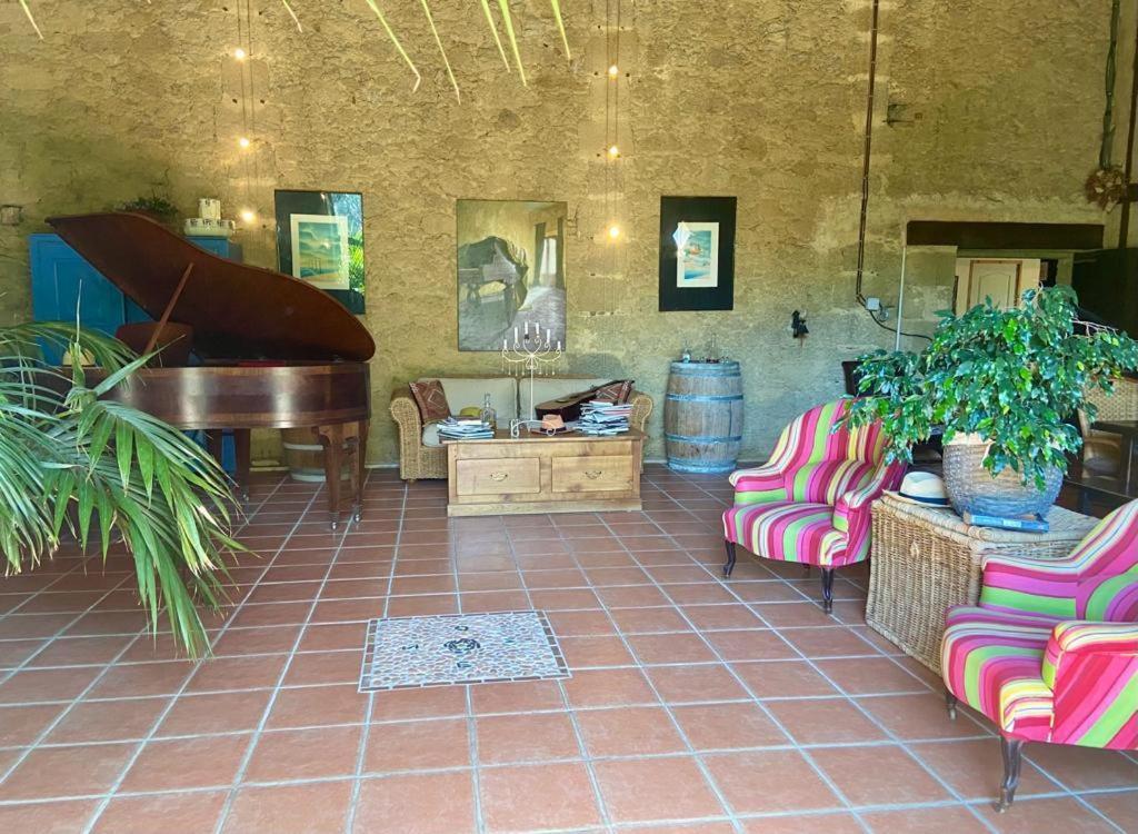Maison D'Hotes Le Chai D'Armagnac Monguilhem Luaran gambar